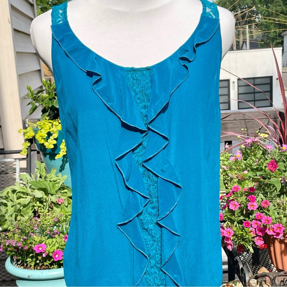 100% Silk Sleeveless Ruffle Top Medium